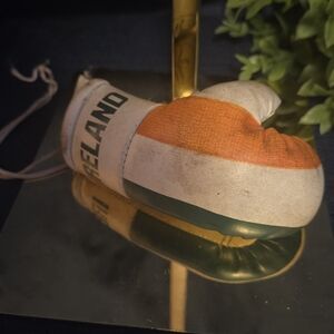 Vintage Pelano Ireland Mini Boxing Glove St Patrick’s Day Irish Souvenir Decor